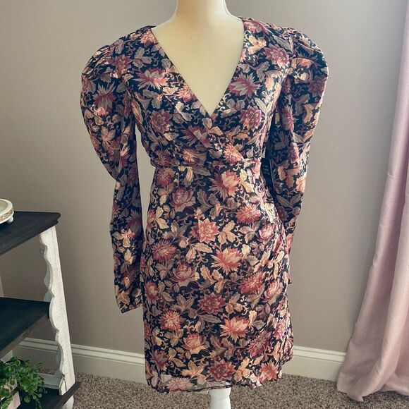 NWT Express Metallic Dress(size XS) - Picture 6 of 13
